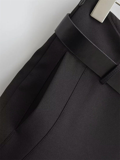 Veyra Low-Waist Asymmetric Trousers - Black